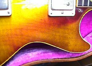 1959 Les Paul showing fading of finish