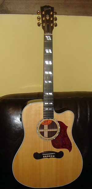 Gibson Songwriter Deluxe