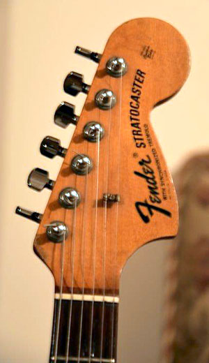 White Strat headstock