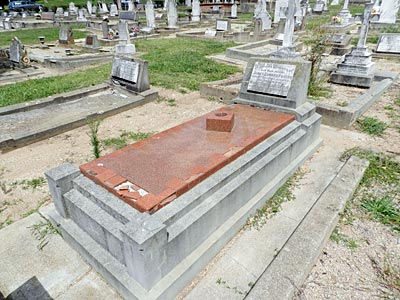 grave site in Bathurst